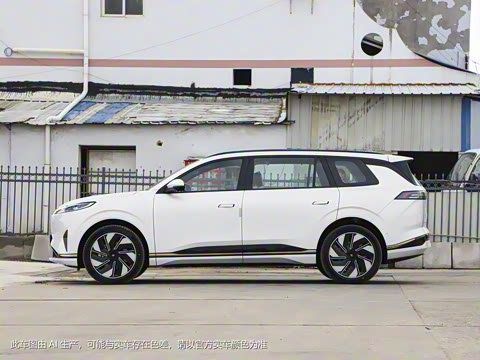 2025�� 636Ultra����� 5��