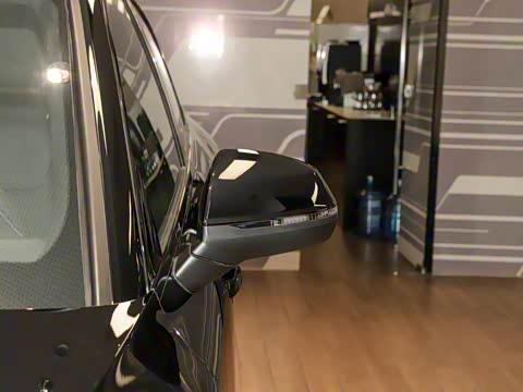 2025�� quattro 45�����ذ� 45 TFSI ������