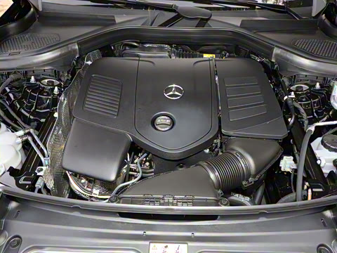 2025�� GLC 300 L 4MATIC ������ 5��