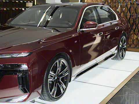 2023�� 740Li ������ M�˶���װ