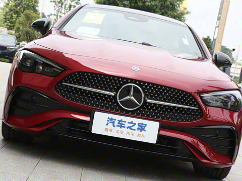 2025�� CLE 300 4MATIC �����ͽ��ܳ�