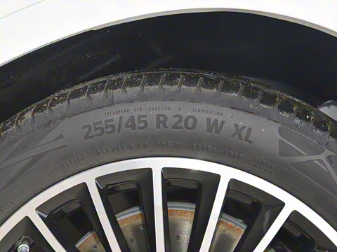 2025�� �Ŀ� GLC 300 4MATIC ����SUV