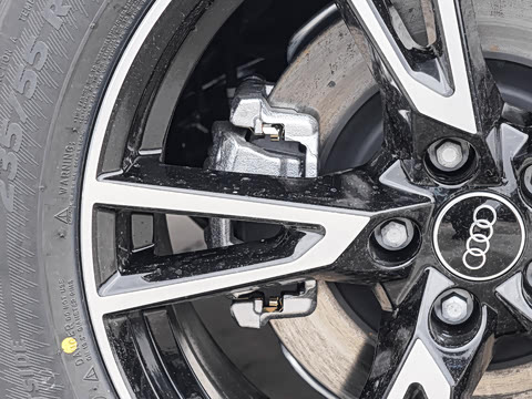 2025�� 40 TFSI ʱ�ж�����