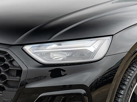 2025�� 40 TFSI ����������