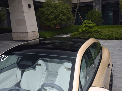 2025�� Ultra ���̰�