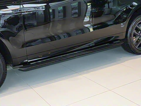 2025�� 400PS Dynamic SE