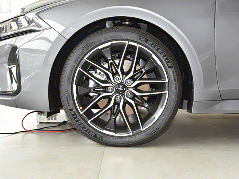 2025�� 2.0T �콢��