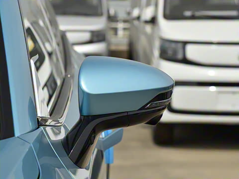 2025�� 215Max ��ΪǬ���Ǽ�ADS SE���̰�