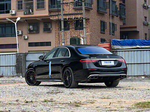 2025�� AMG S 63 L E Performance