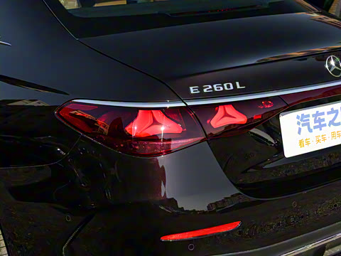 2025�� E 260 L 4MATIC �˶���