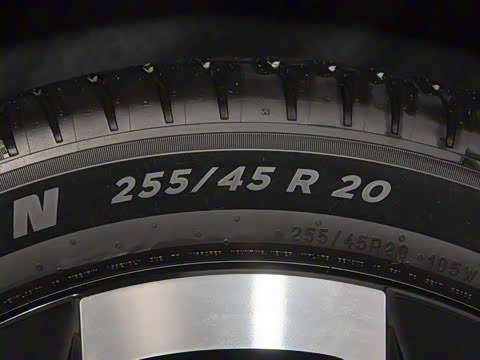 2025�� 702 �������� Ultra