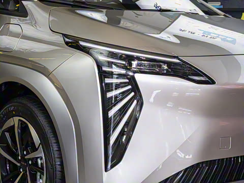 2025�� Plus 510 ������