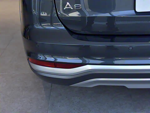 2025�� allroad quattro ̽���� 55 TFSI ����ԽҰ��