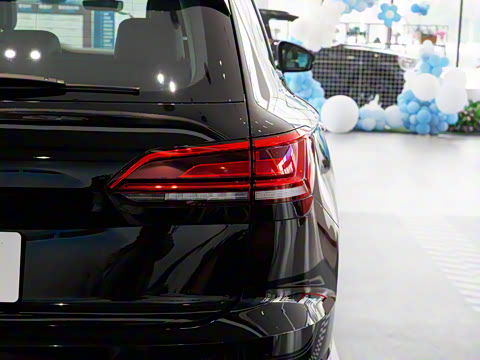 2023�� 2.0TSI ���а�