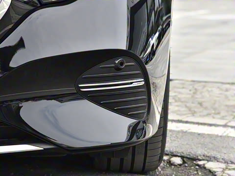 2024�� �Ŀ� E 300 L ������