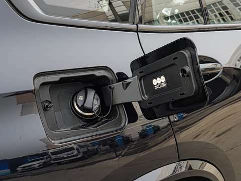 2026�� �Ŀ� xDrive 30Li ������M�˶���ҹ��װ