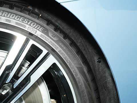 2023�� xDrive60L M�˶���װ