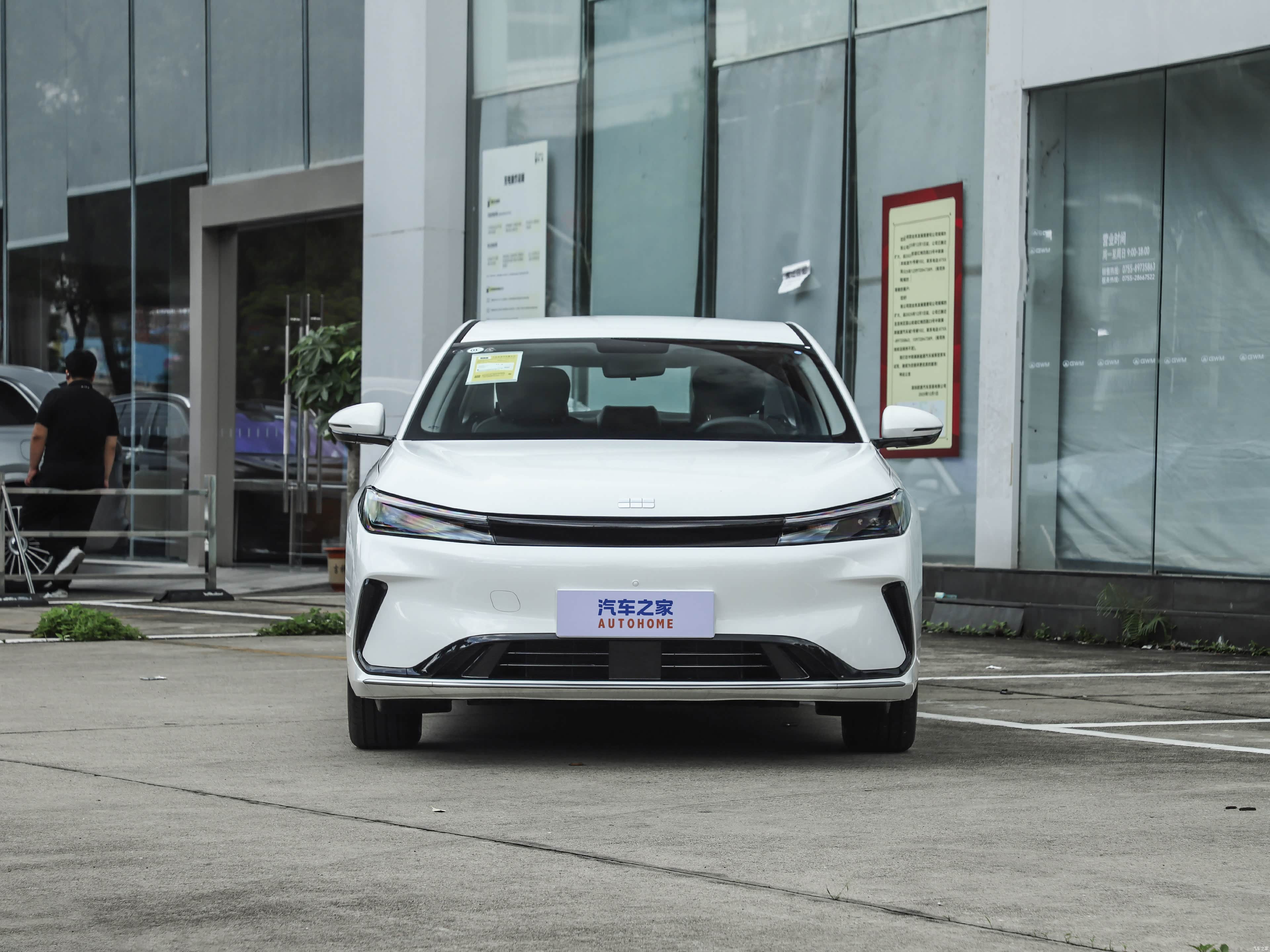 Geely A7 EV, миниатюра 2