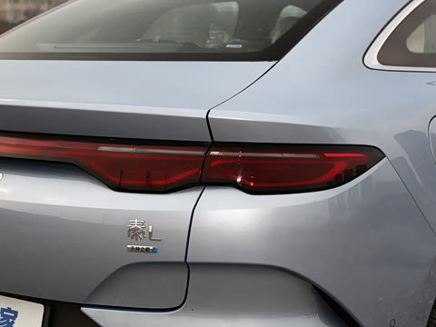 2025�� EV 545KM��Խ��