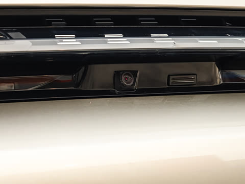 2026�� 225km EM-i Զ�����ǺӰ�