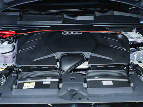 2025�� 55 TFSI quattro S line�����