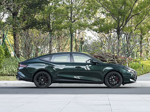 2026�� 2.0T Trophy+ �����Ǽݰ�