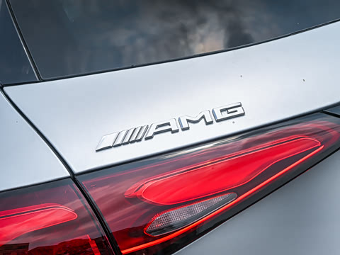 2026�� �Ŀ� AMG GLC 43 4MATIC