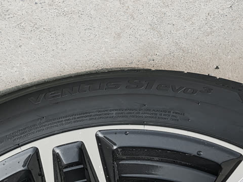 2026�� �Ŀ� 525Li M�˶���װ