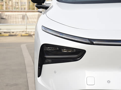 2026�� ���� 602 Max �콢��