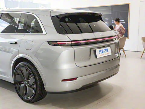 2025�� Pro ���ܻ��°�