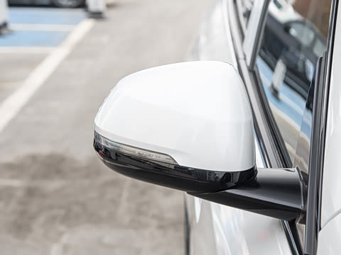 2026�� xDrive25Li M�˶���ҹ��װ