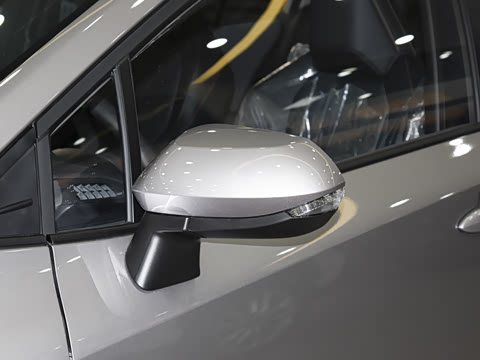 2026�� 1.8L ˫�� �ȷ��