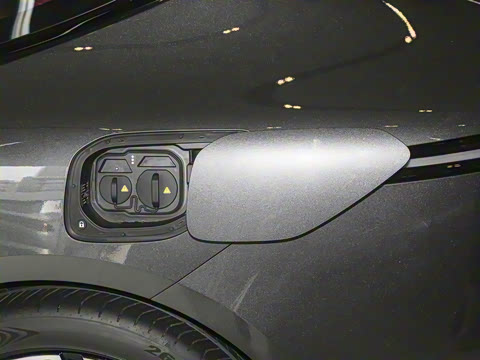 2025�� �Ŀ� Max�����