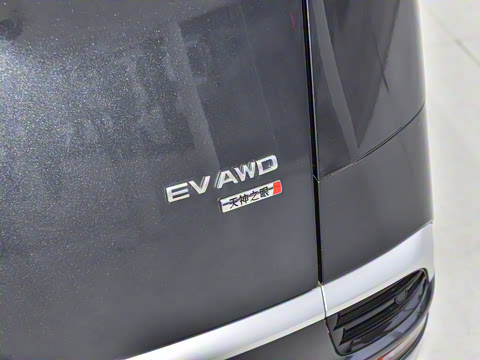 2025�� EV �Ǽݰ� 600 ���������