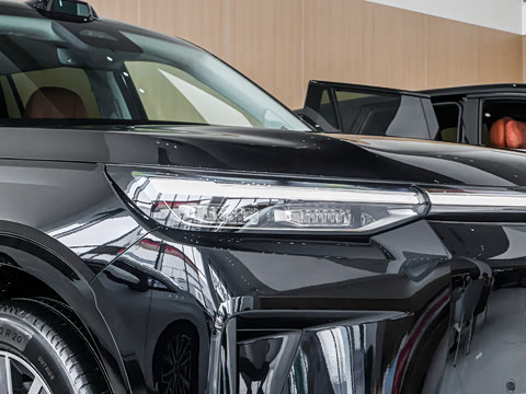 2025�� Ǭ�� UItra 5��