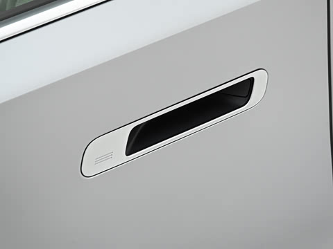 2027�� 60L �����
