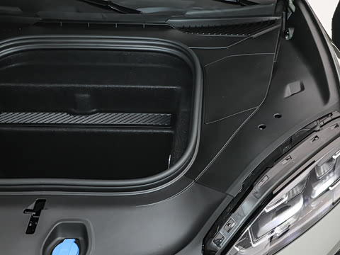 2026�� Cayenne Coup�� Turbo Electric