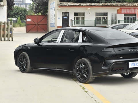 2026�� 535 MAX�����