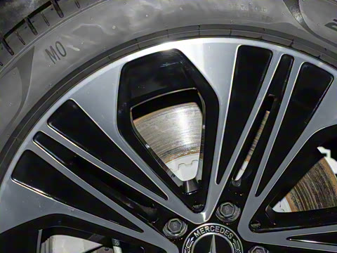 2024�� E 350 e L ���ʽ��϶����γ�