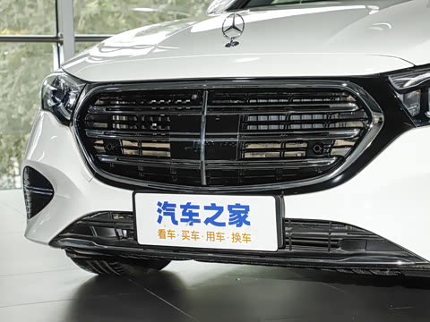 2024�� E 350 e L ���ʽ��϶����γ�