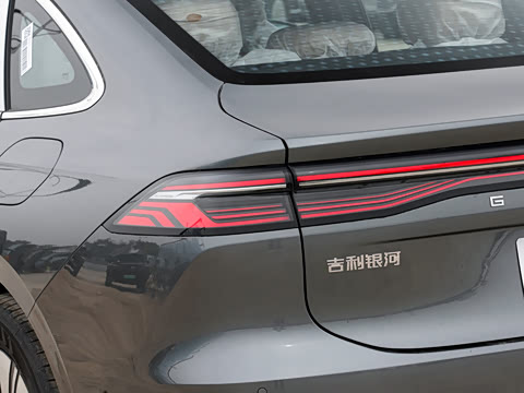 2026�� EM-i 235km ̽��+��