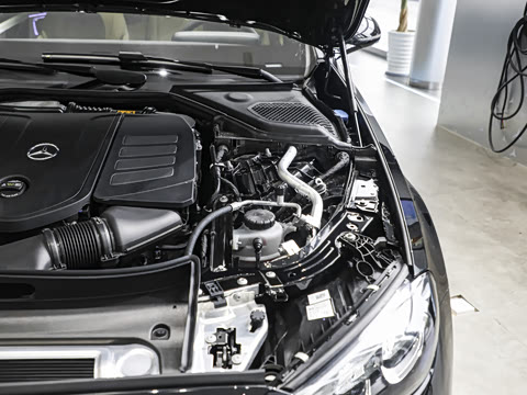 2026�� �Ŀ� E 260 L