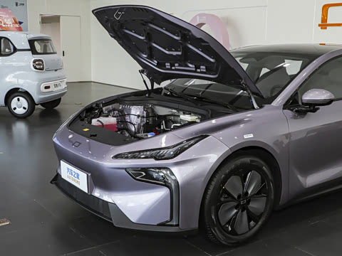 2026�� ���� 565 Plus