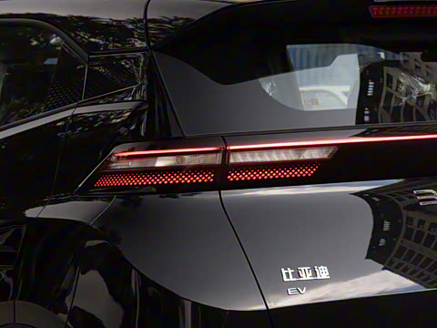 2025�� �Ǽݰ� 405km ���ڰ�