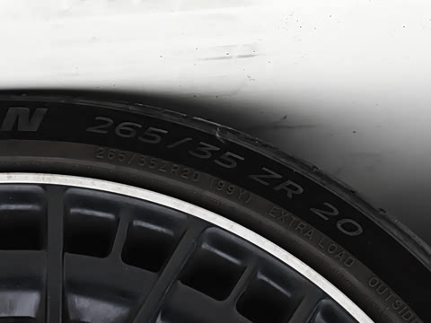 2026�� AMG CLE 53 4MATIC+ ���ܳ�