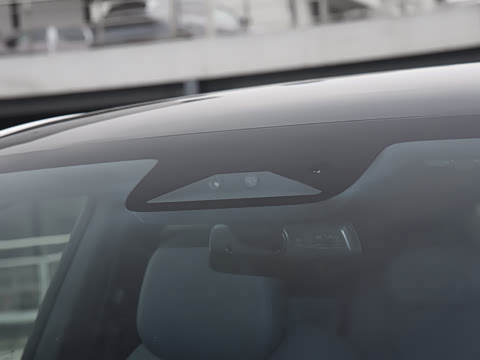 2026�� ���� 1704 Max �Ƽ���