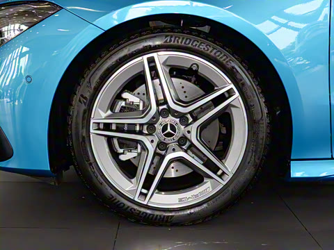 2025�� CLA 200 ���ܳ�