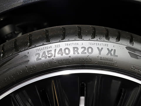 2026�� E 300 �������˶���