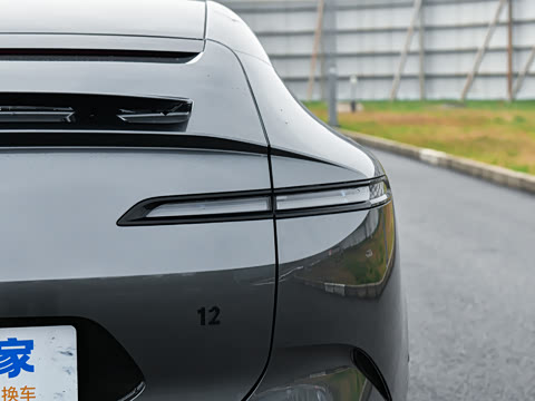 2026�� Ultra ���̰�