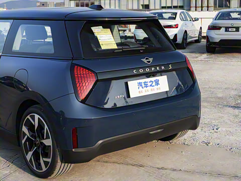 2024�� 452km COOPER SE ������